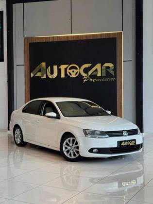 VOLKSWAGEN JETTA 2.0 COMFORTLINE FLEX 4P TIPTRONIC